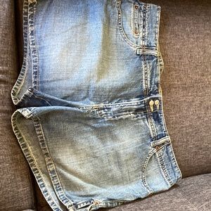 Women’s Jean shorts